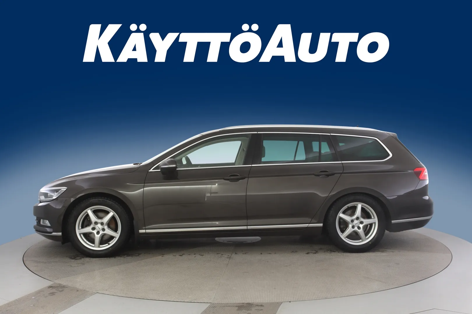 VOLKSWAGEN Passat XNO-236 carousel image