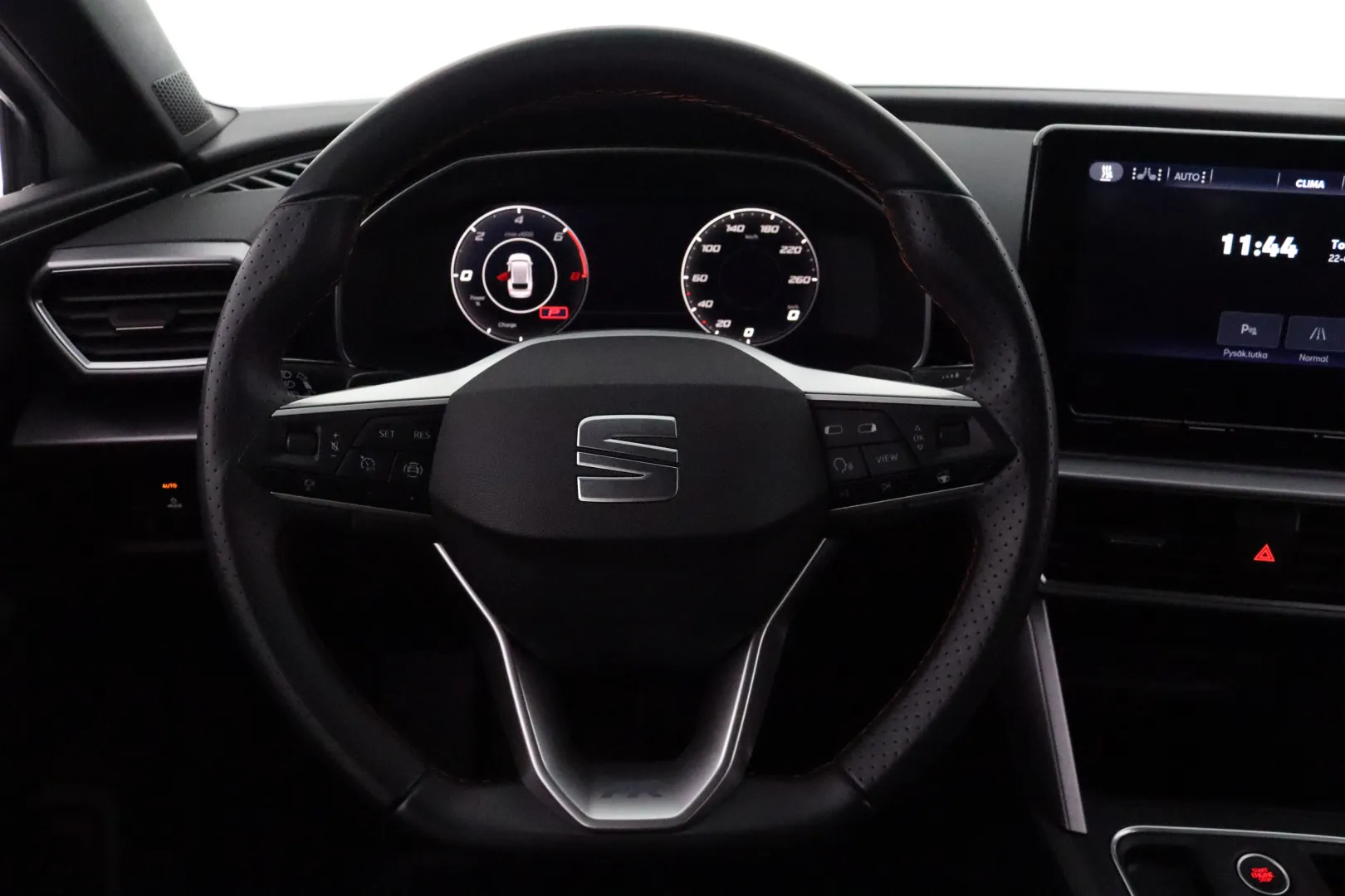 SEAT Leon Sportstourer MPK-573 carousel image