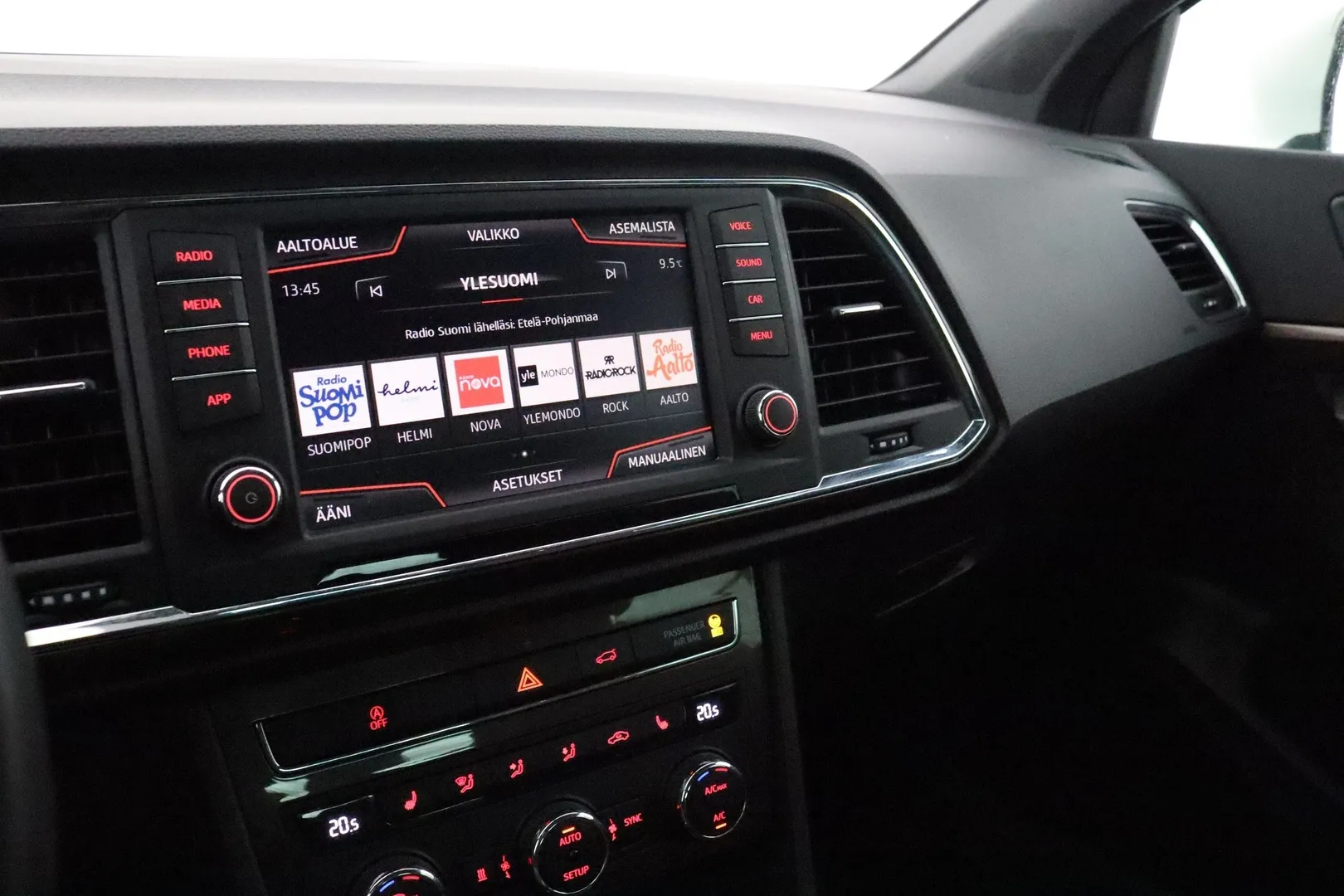 SEAT Ateca IMT-108 carousel image
