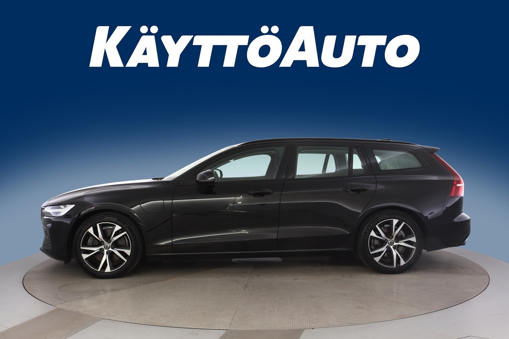 Volvo V60 T6 TwE AWD Business aut 2021, photo 2/52