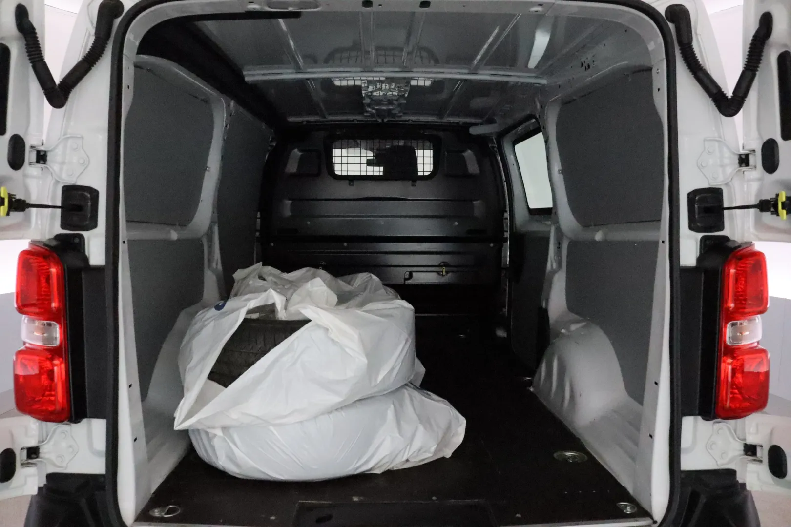 OPEL Vivaro RUX-982 carousel image