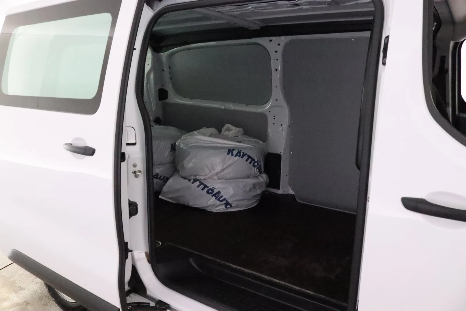 OPEL Vivaro RUX-982 carousel image