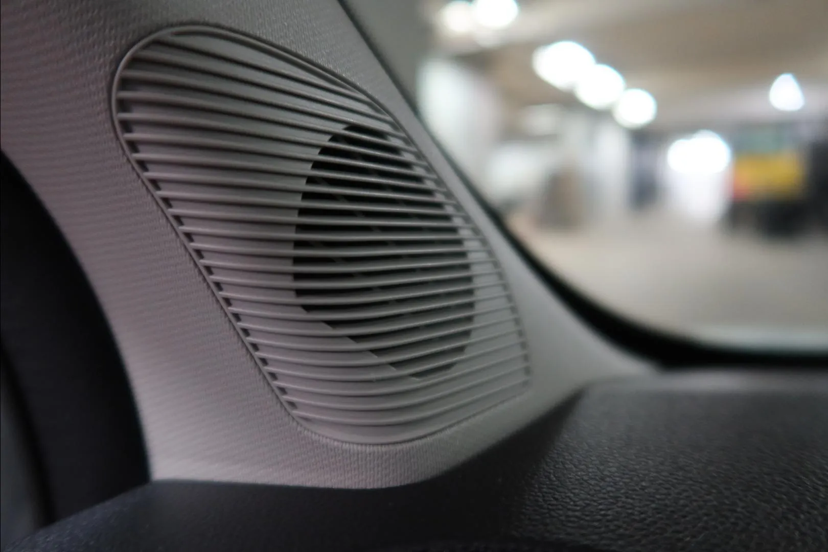 Nissan Primastar FSR-873 carousel image