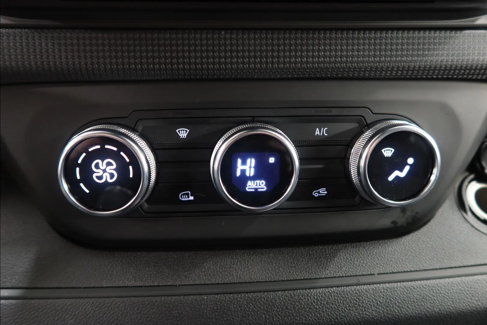 Nissan Primastar FSR-873 carousel image