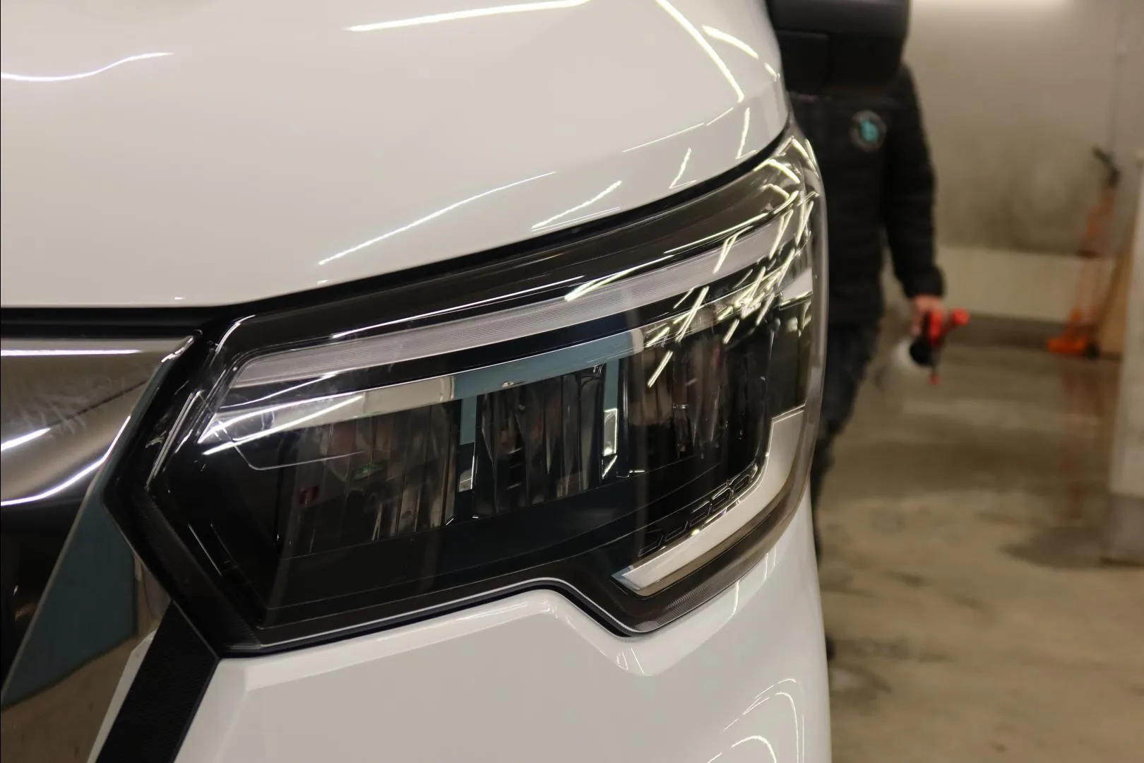 Nissan Primastar FSR-873 carousel image