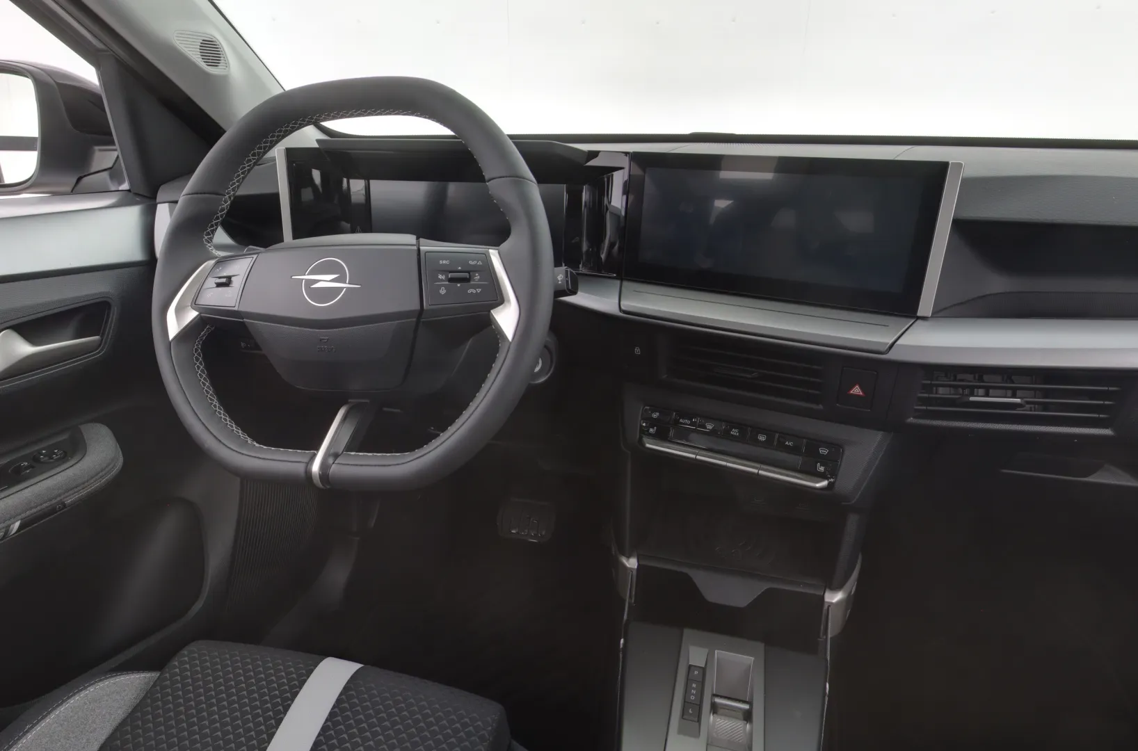 Opel Frontera NOK-248 carousel image