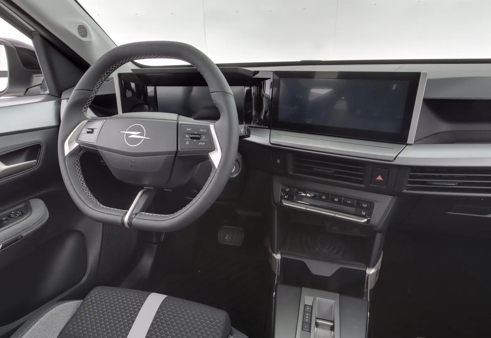 Opel Frontera NOK-248 carousel image