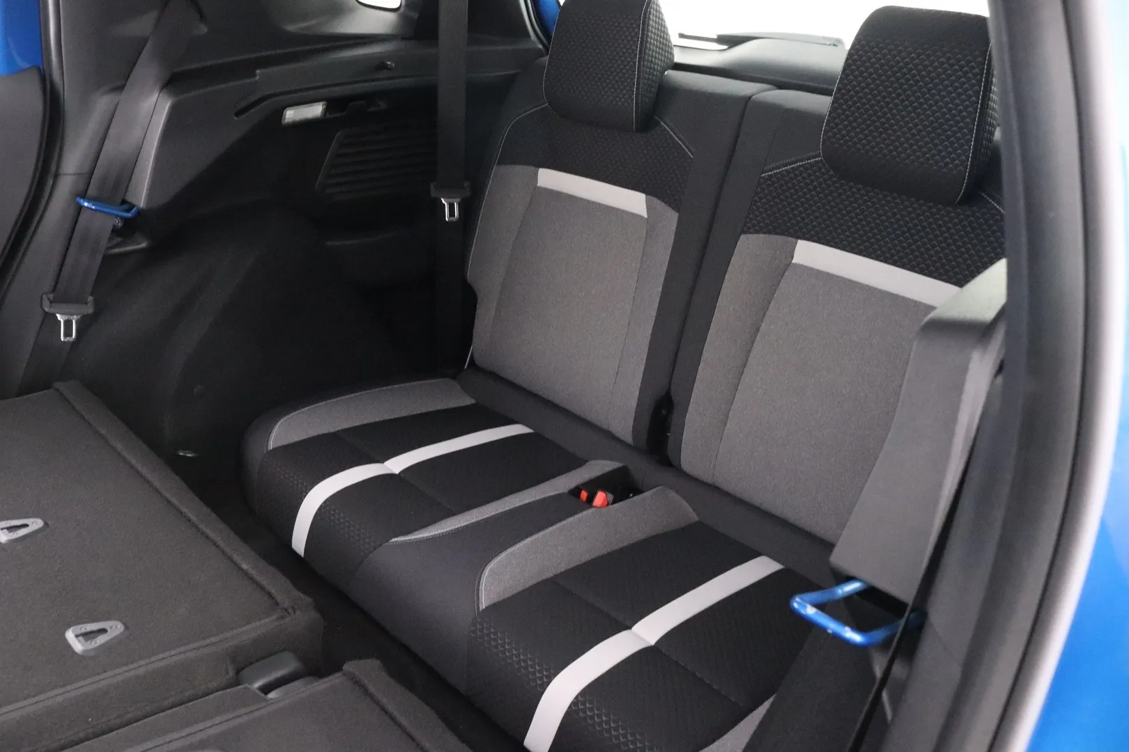 Opel Frontera NOK-250 carousel image