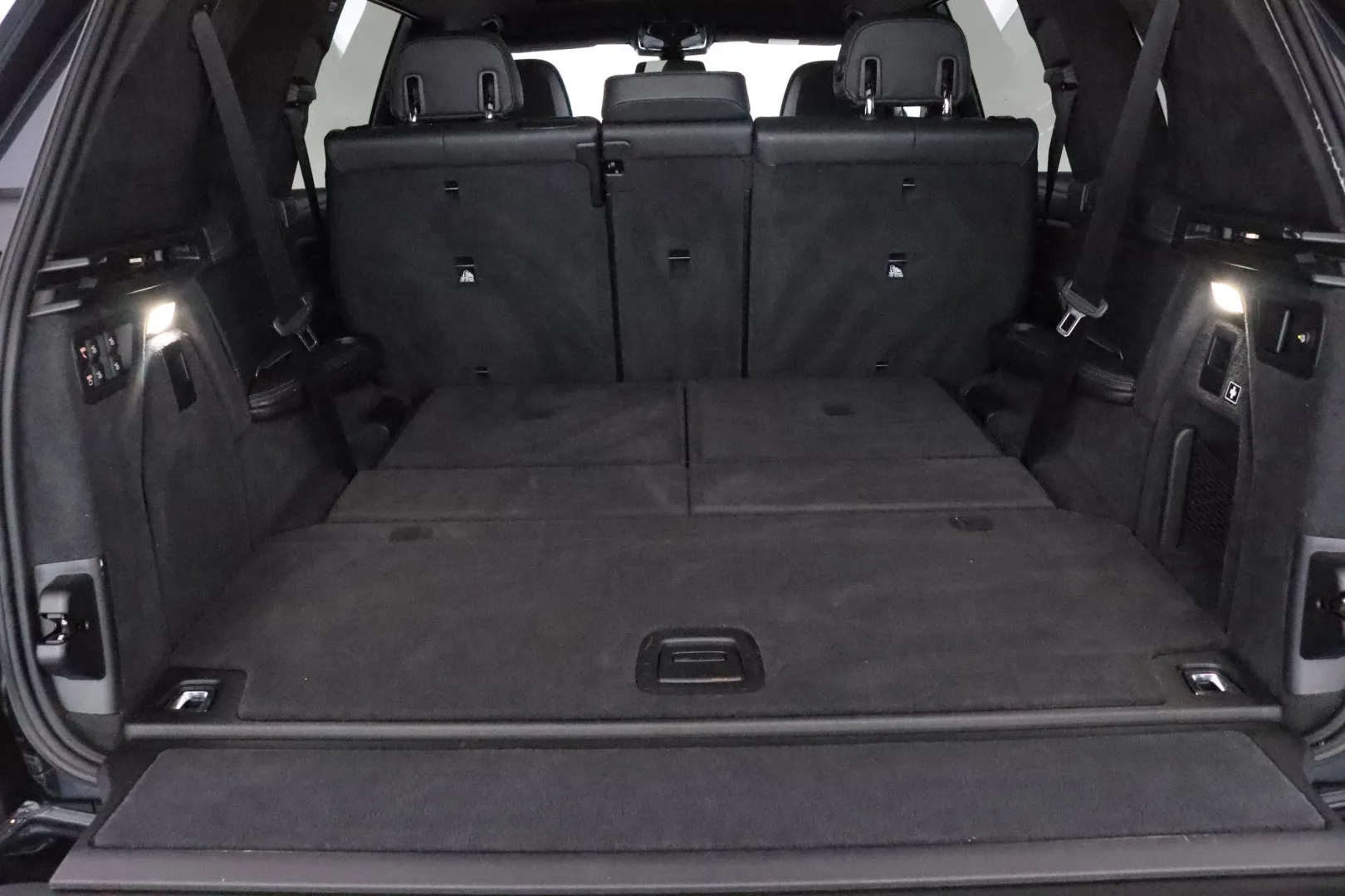 BMW X7 YLE-206 carousel image