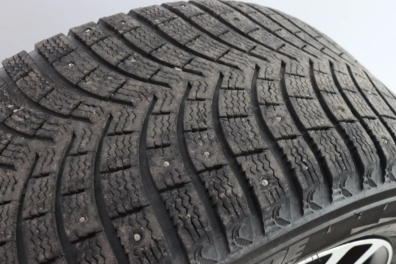 Mercedes-Benz GLE JLO-177 carousel image