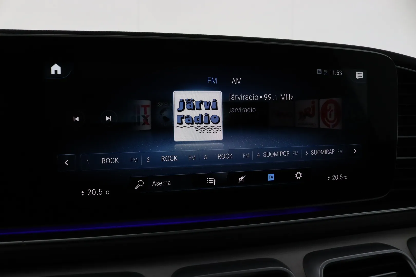 Mercedes-Benz GLE JLO-177 carousel image