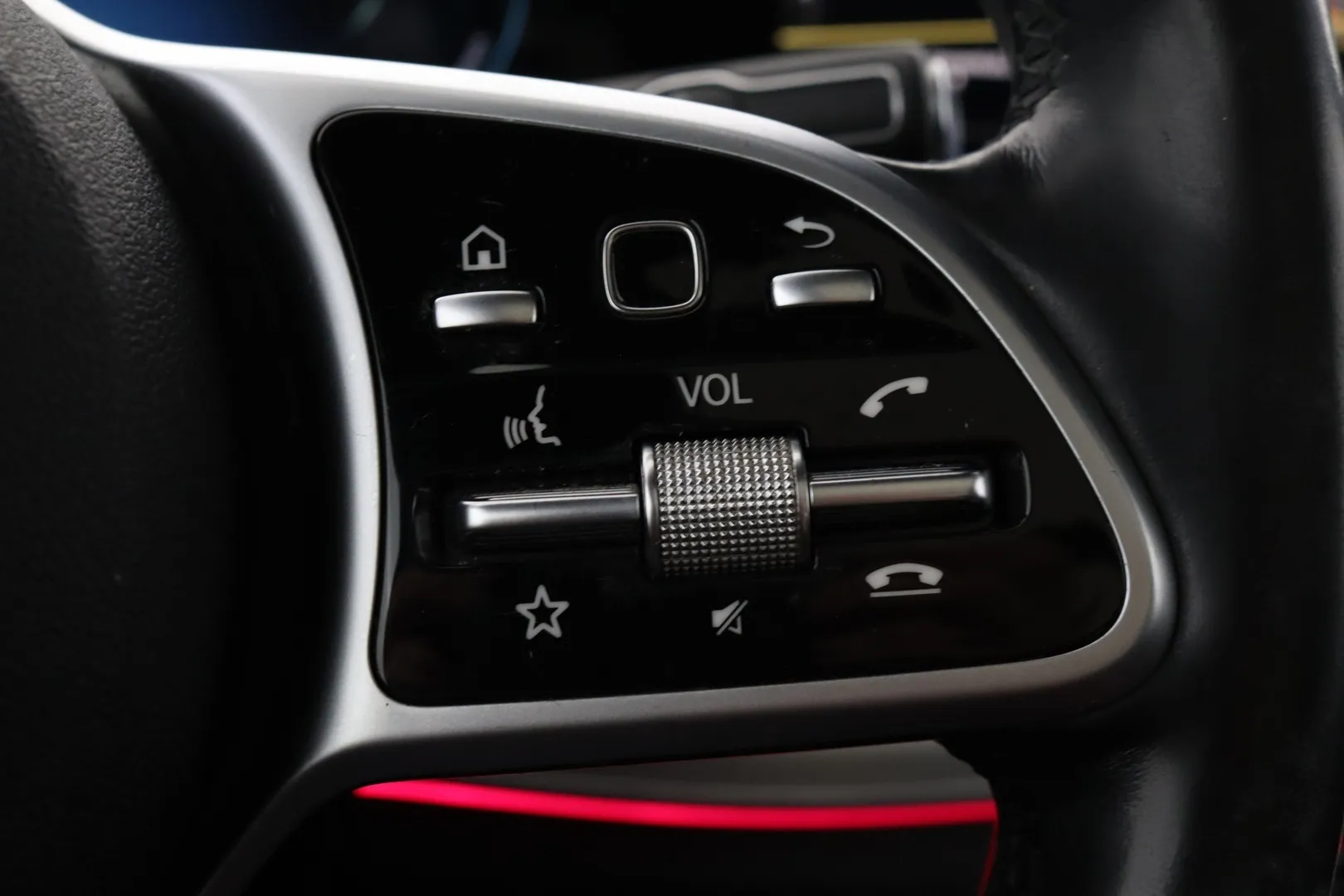 Mercedes-Benz GLE JLO-177 carousel image