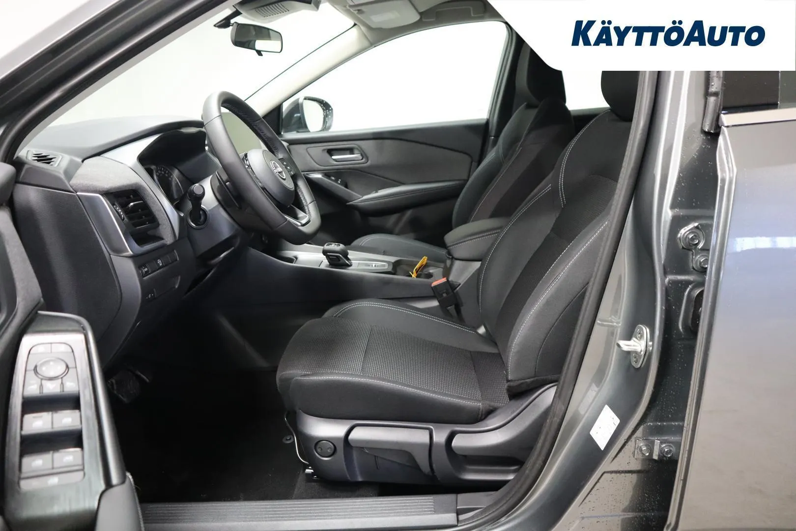 Nissan Qashqai ISU-597 carousel image