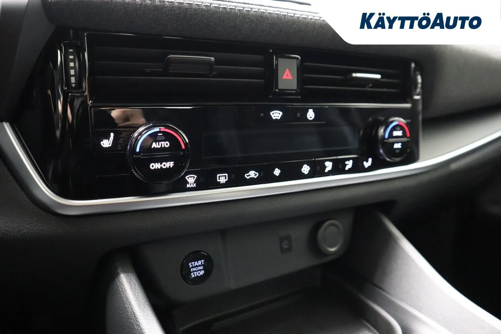 Nissan Qashqai ISU-597 carousel image