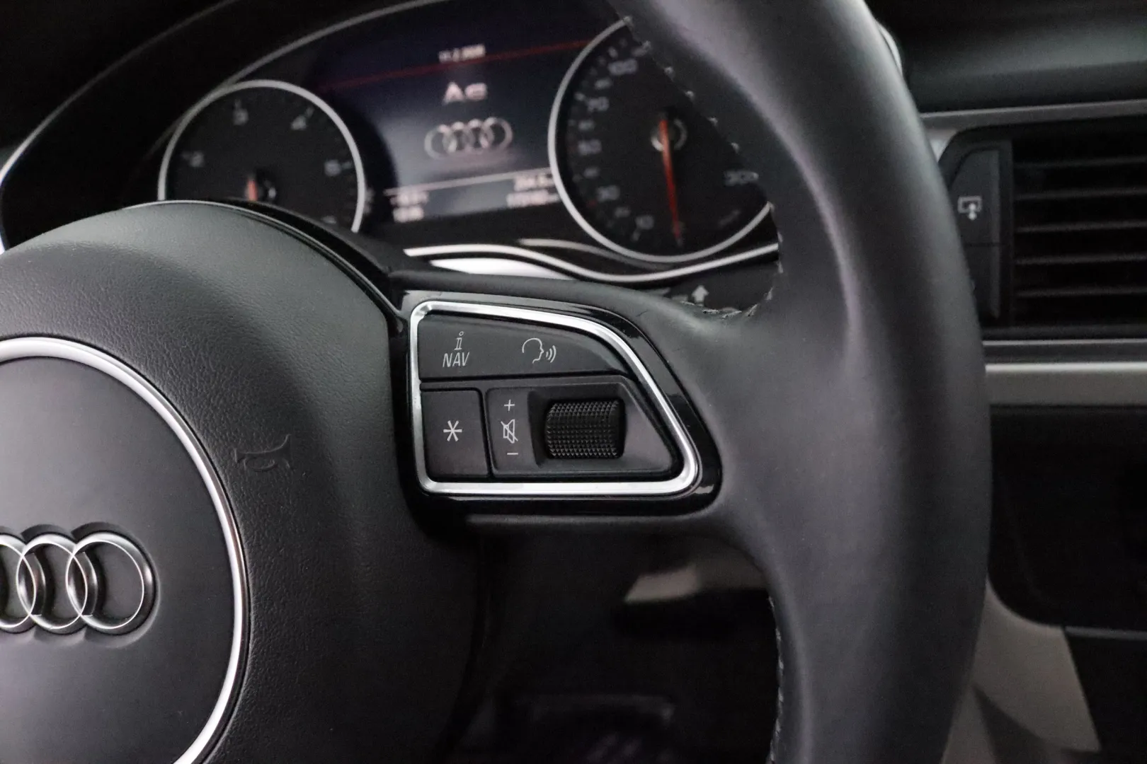 AUDI A6 MNC-288 carousel image