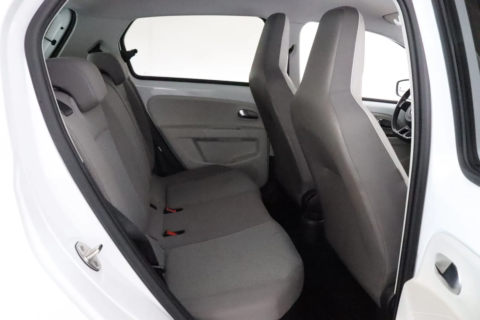 VOLKSWAGEN up! LNE-520 carousel image