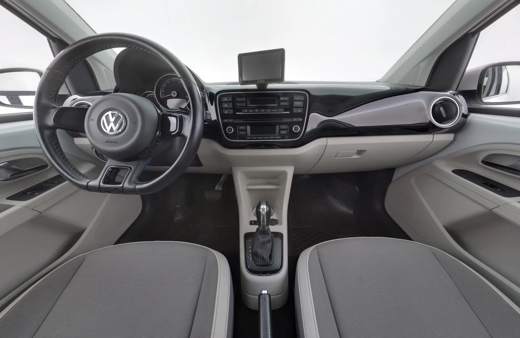VOLKSWAGEN up! LNE-520 carousel image