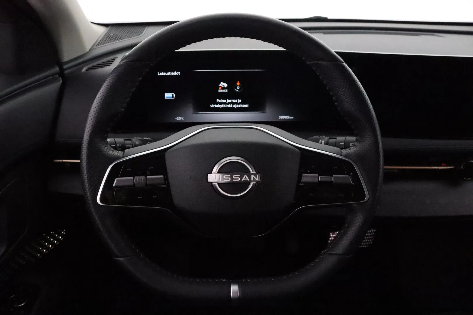 Nissan Ariya IRJ-642 carousel image