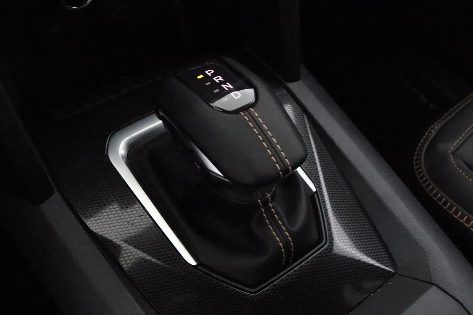 Volkswagen Amarok SRO-290 carousel image