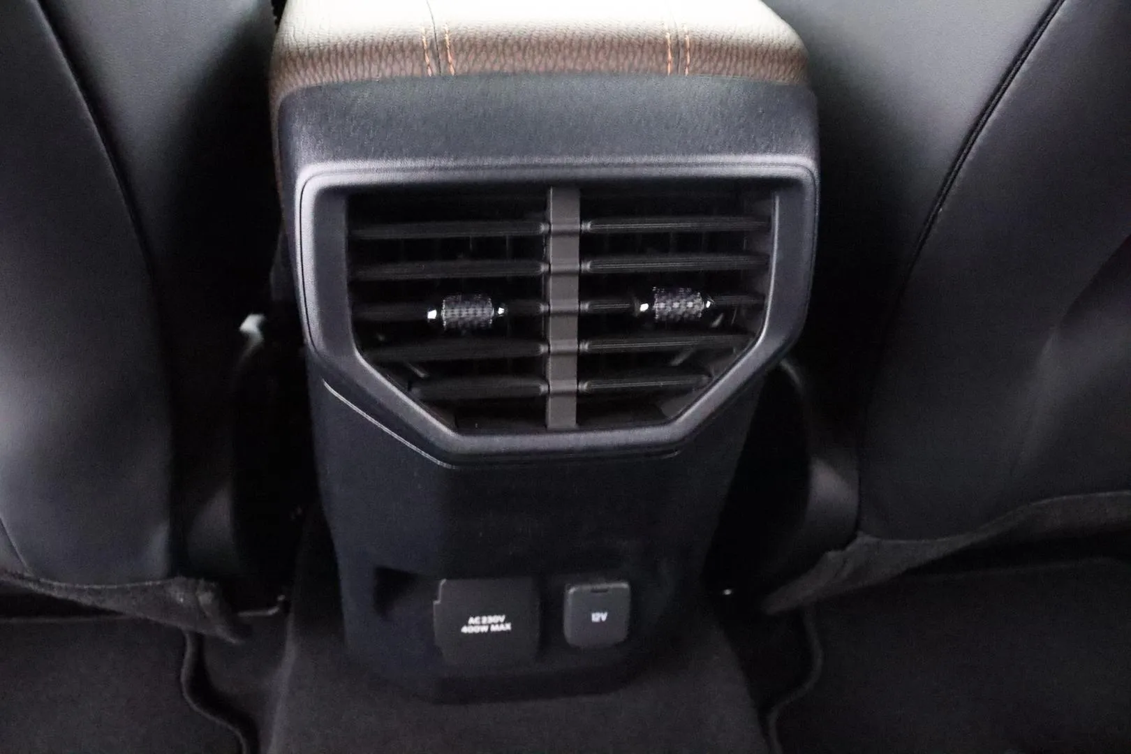 Volkswagen Amarok SRO-290 carousel image