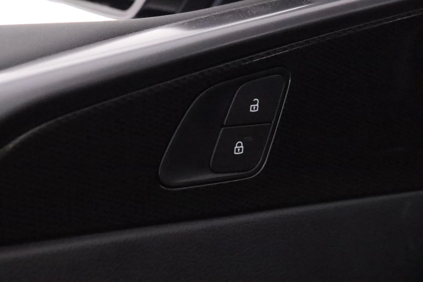 Volkswagen Amarok SRO-290 carousel image