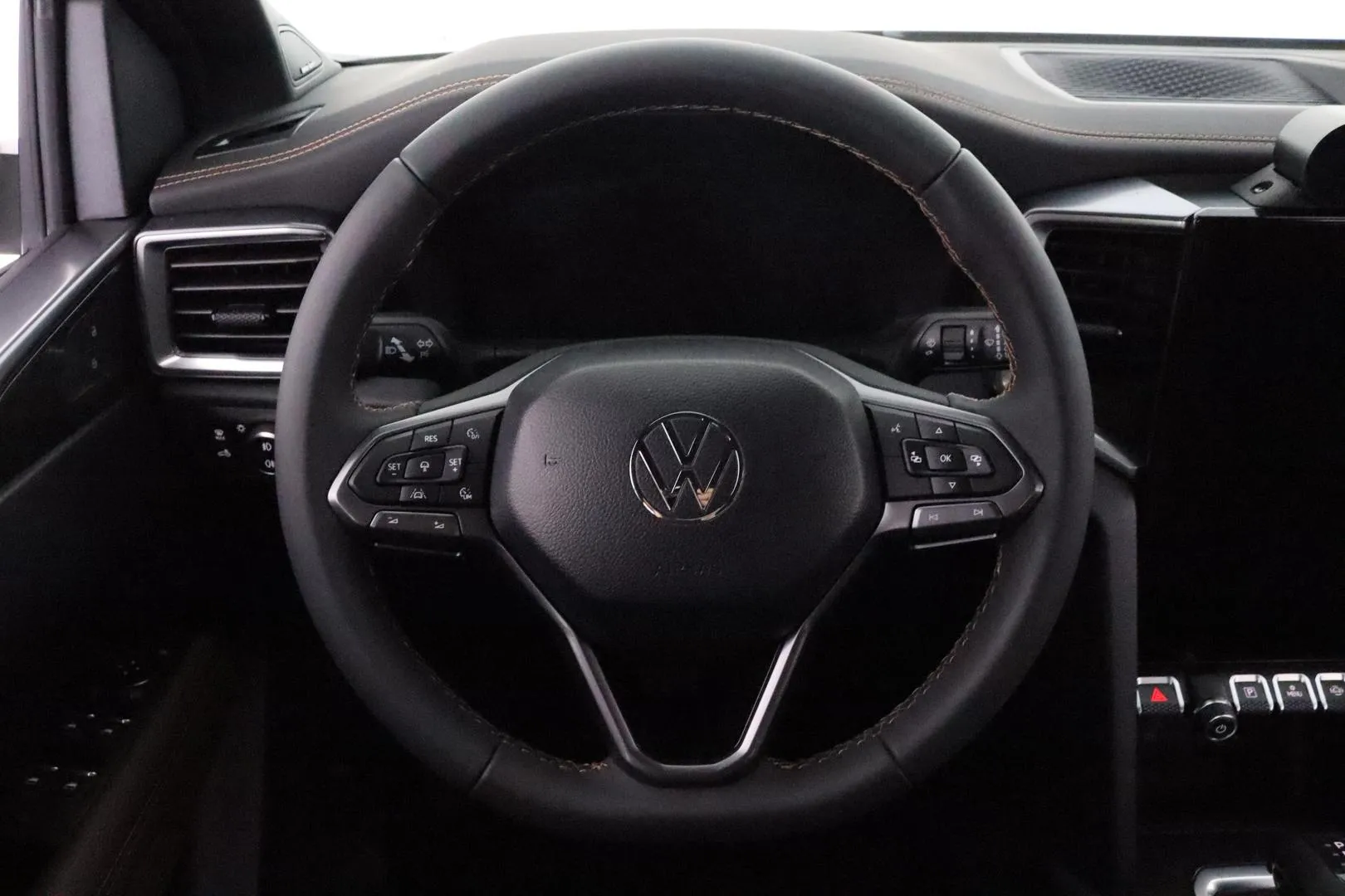 Volkswagen Amarok SRO-290 carousel image