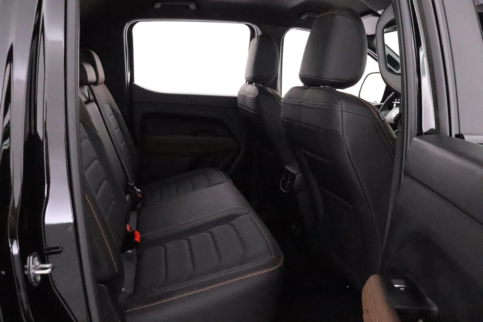 Volkswagen Amarok SRO-290 carousel image