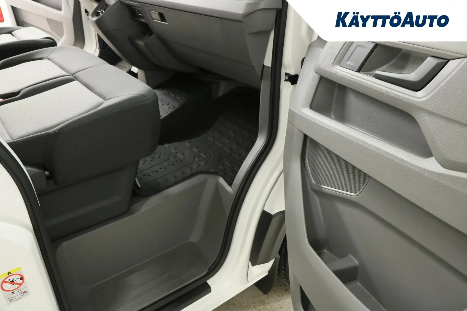 Volkswagen Crafter KXM-846 carousel image