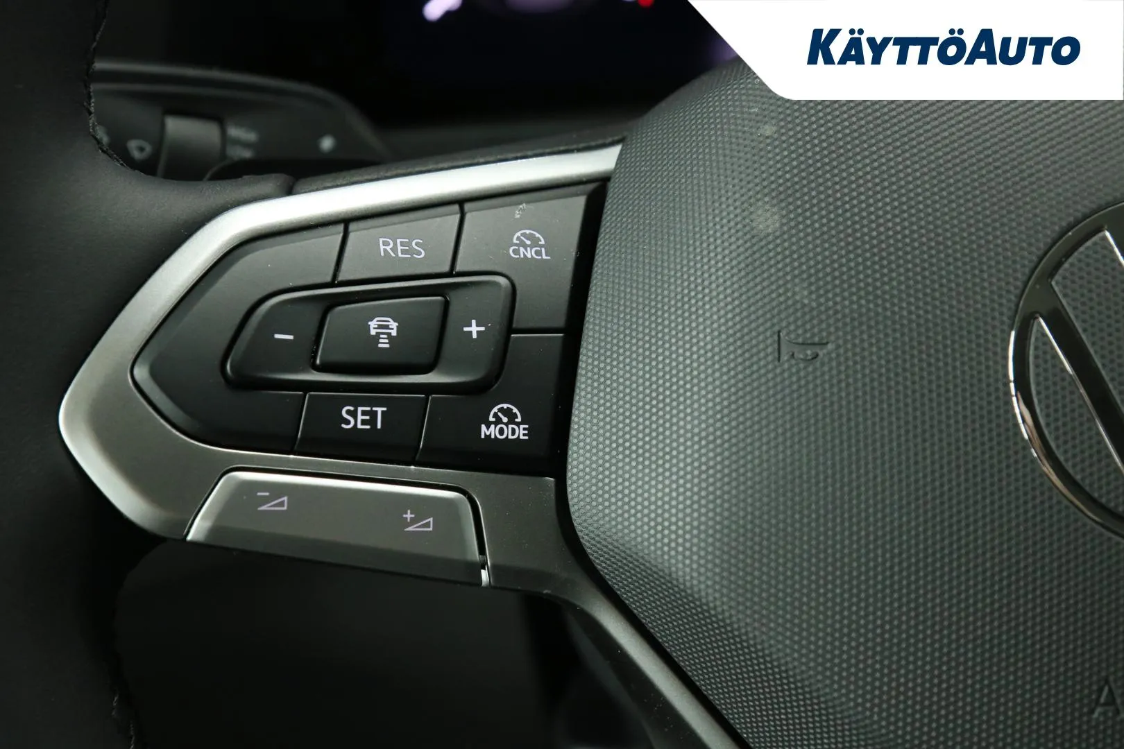 Volkswagen Crafter KXM-846 carousel image