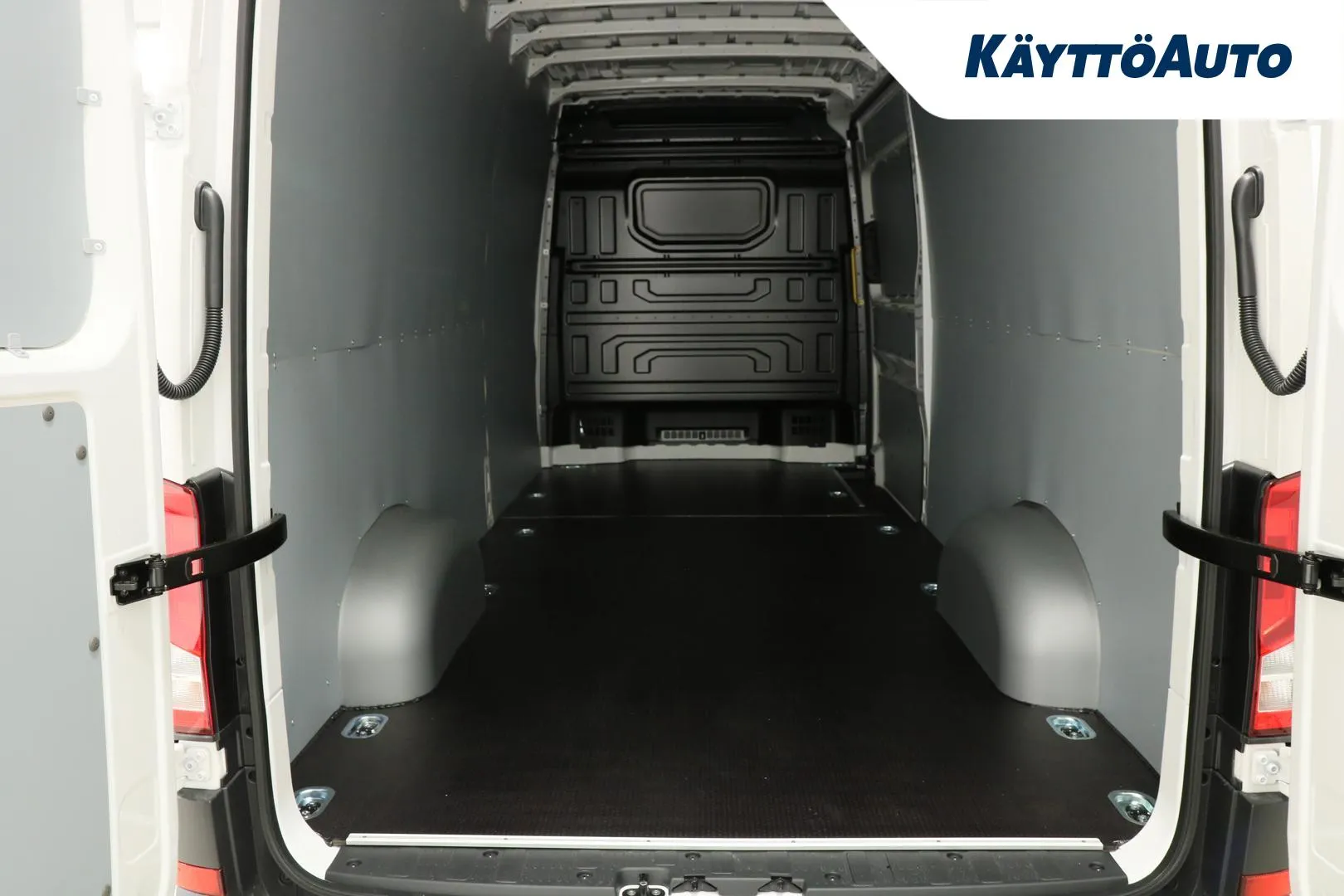 Volkswagen Crafter KXM-846 carousel image