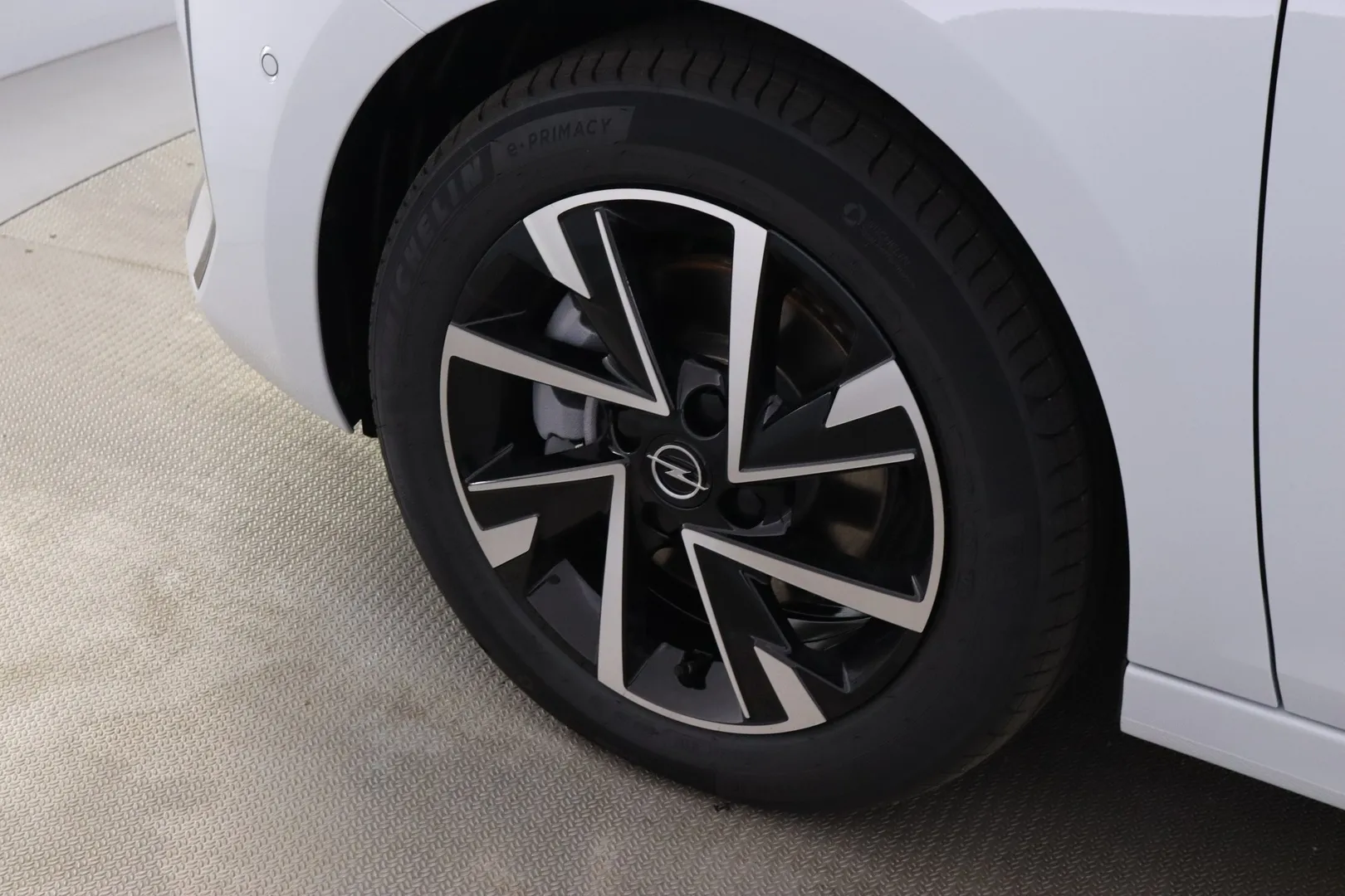 Opel Corsa SRS-787 carousel image