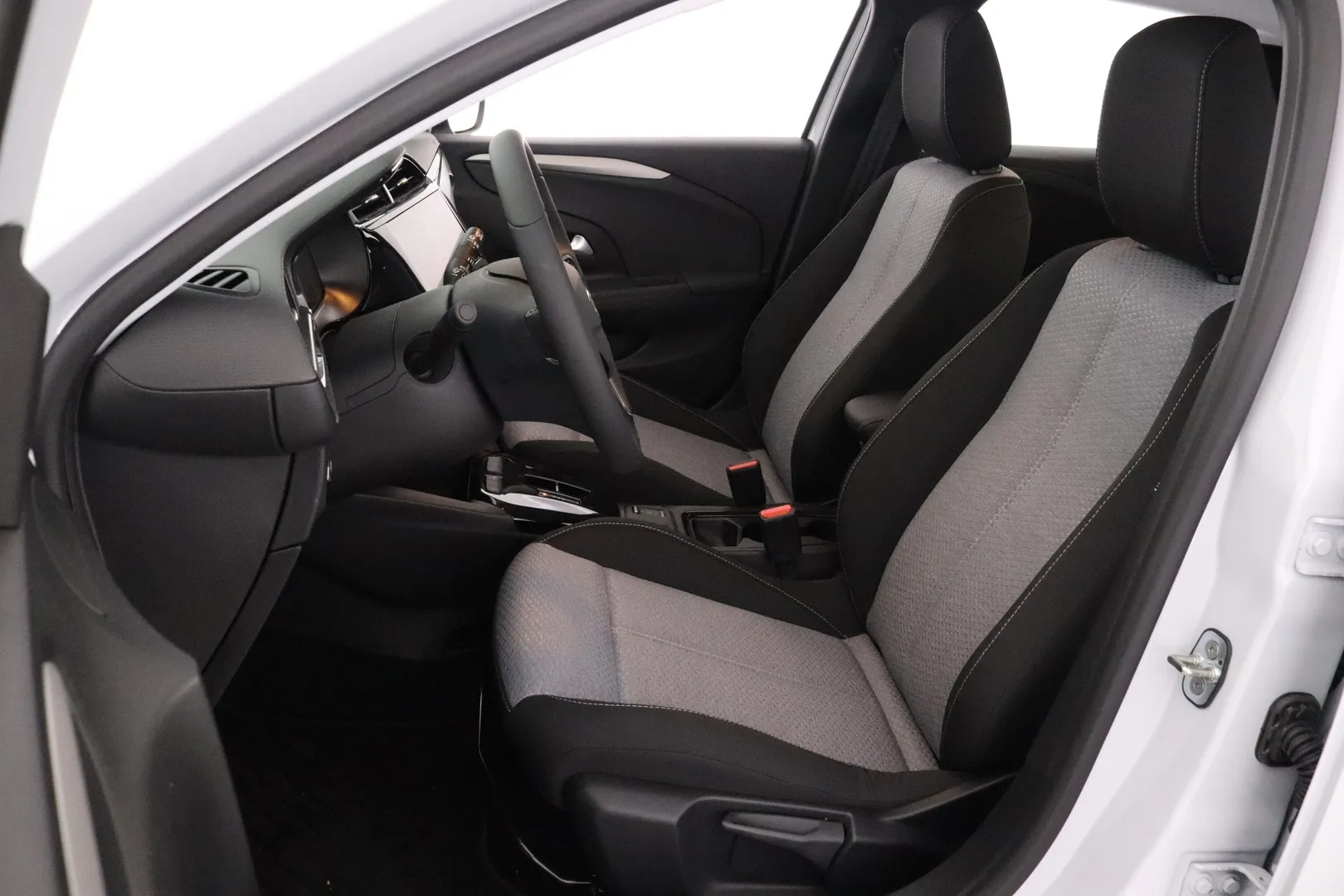 Opel Corsa SRS-787 carousel image