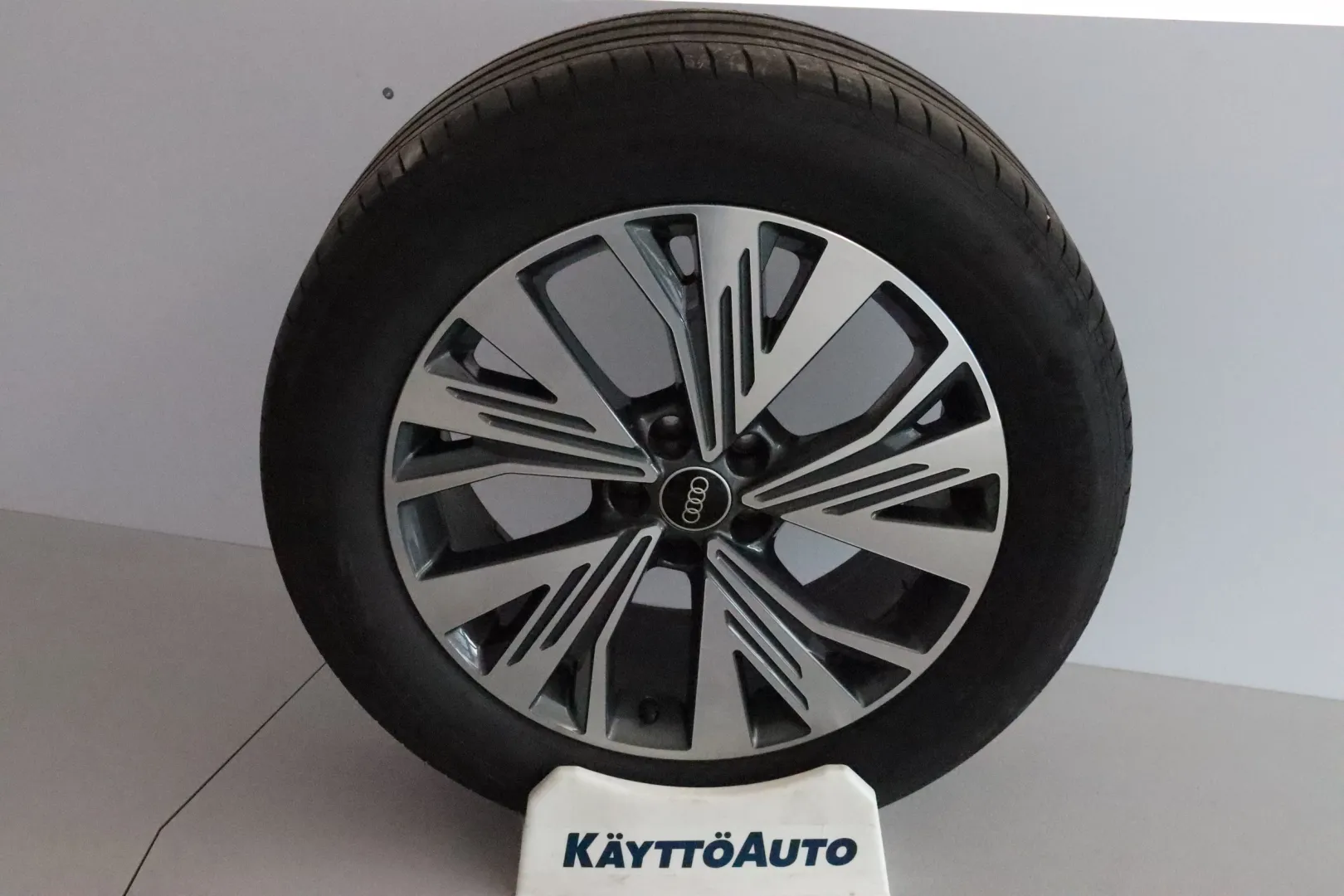 AUDI Q4 e-tron NMT-388 carousel image