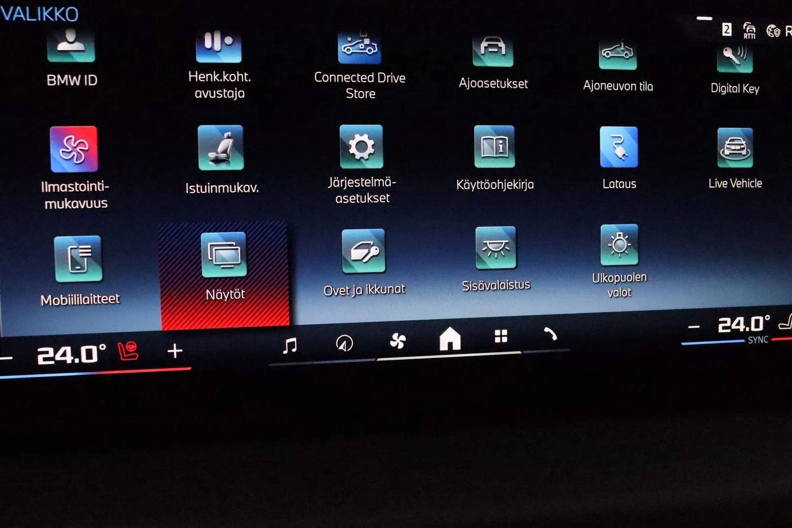 BMW i4 XTT-177 carousel image
