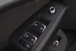 Audi Q5 YIY-338 carousel thumbs