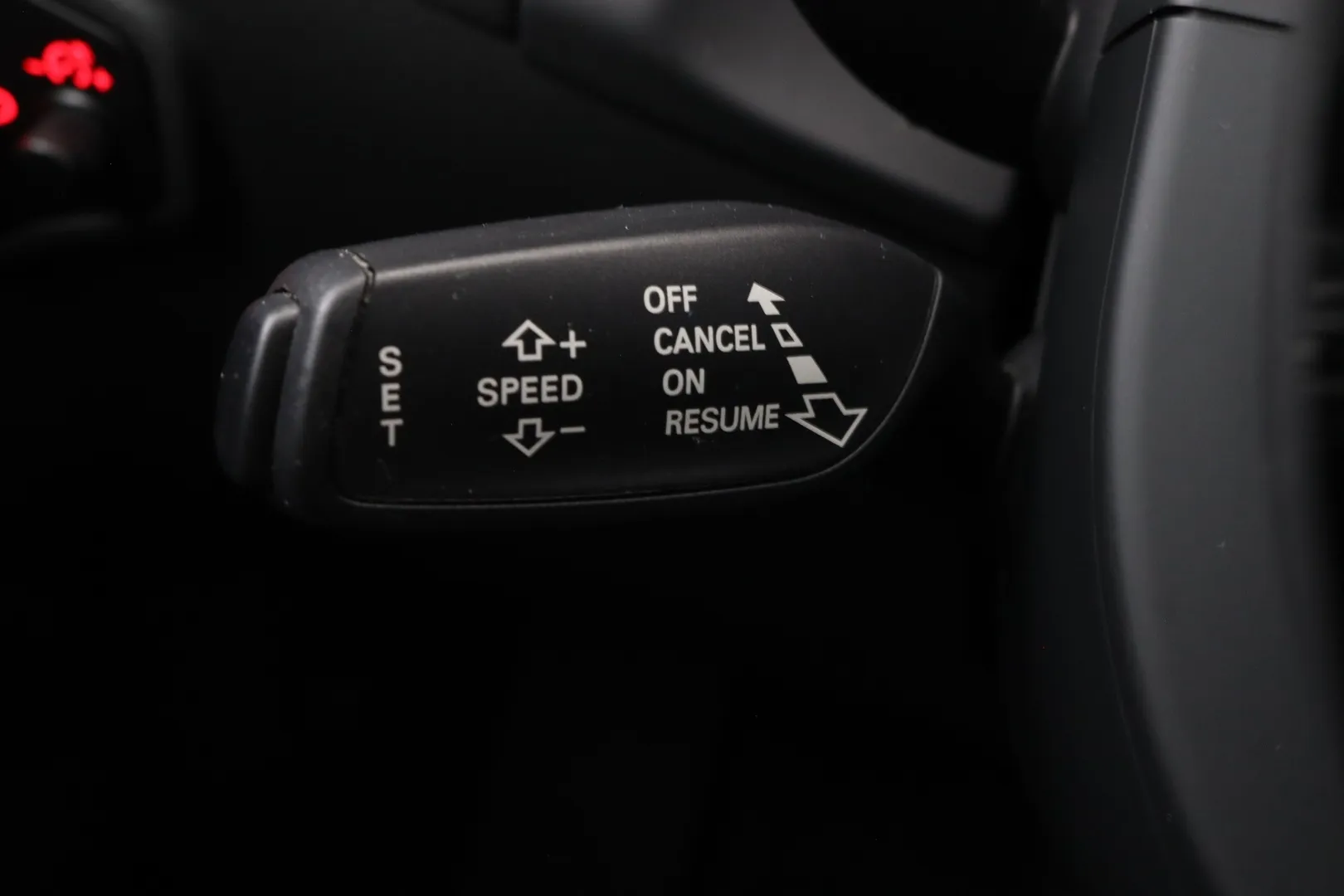 Audi Q5 YIY-338 carousel image