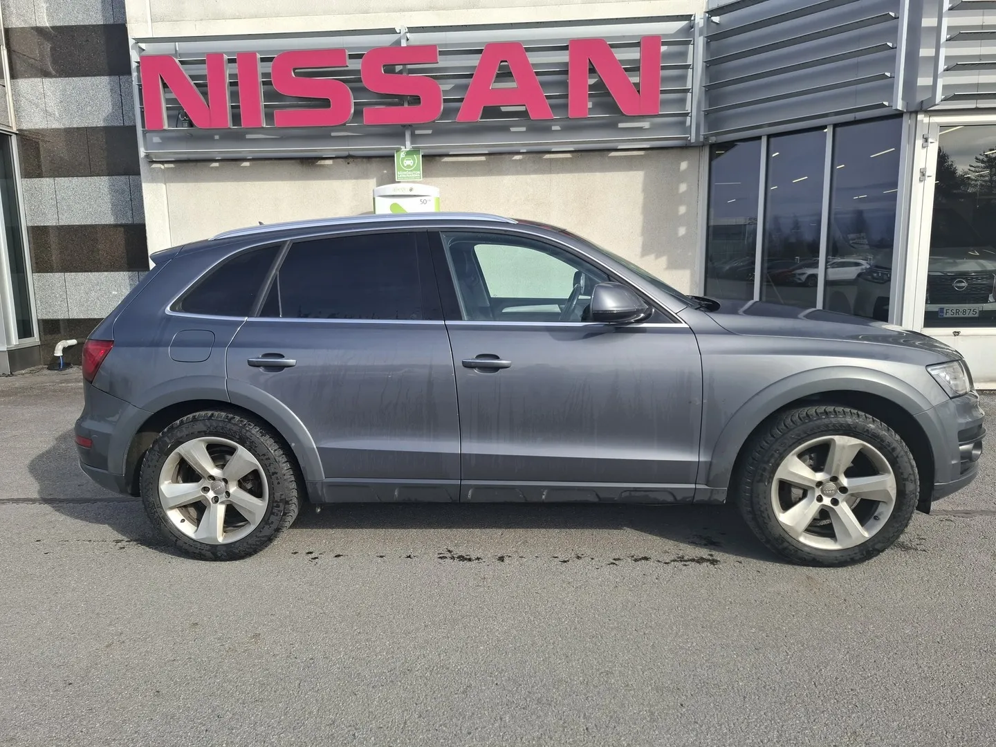 Audi Q5 YIY-338 carousel image