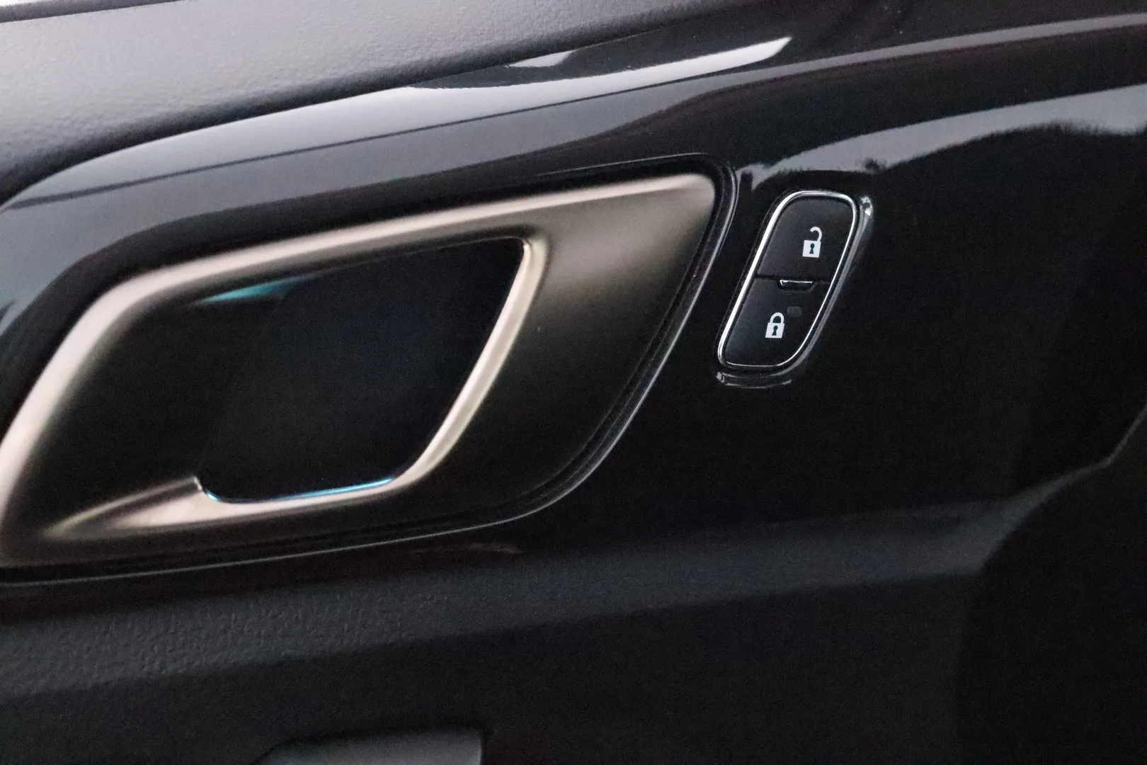 FORD Ranger KUV-817 carousel image