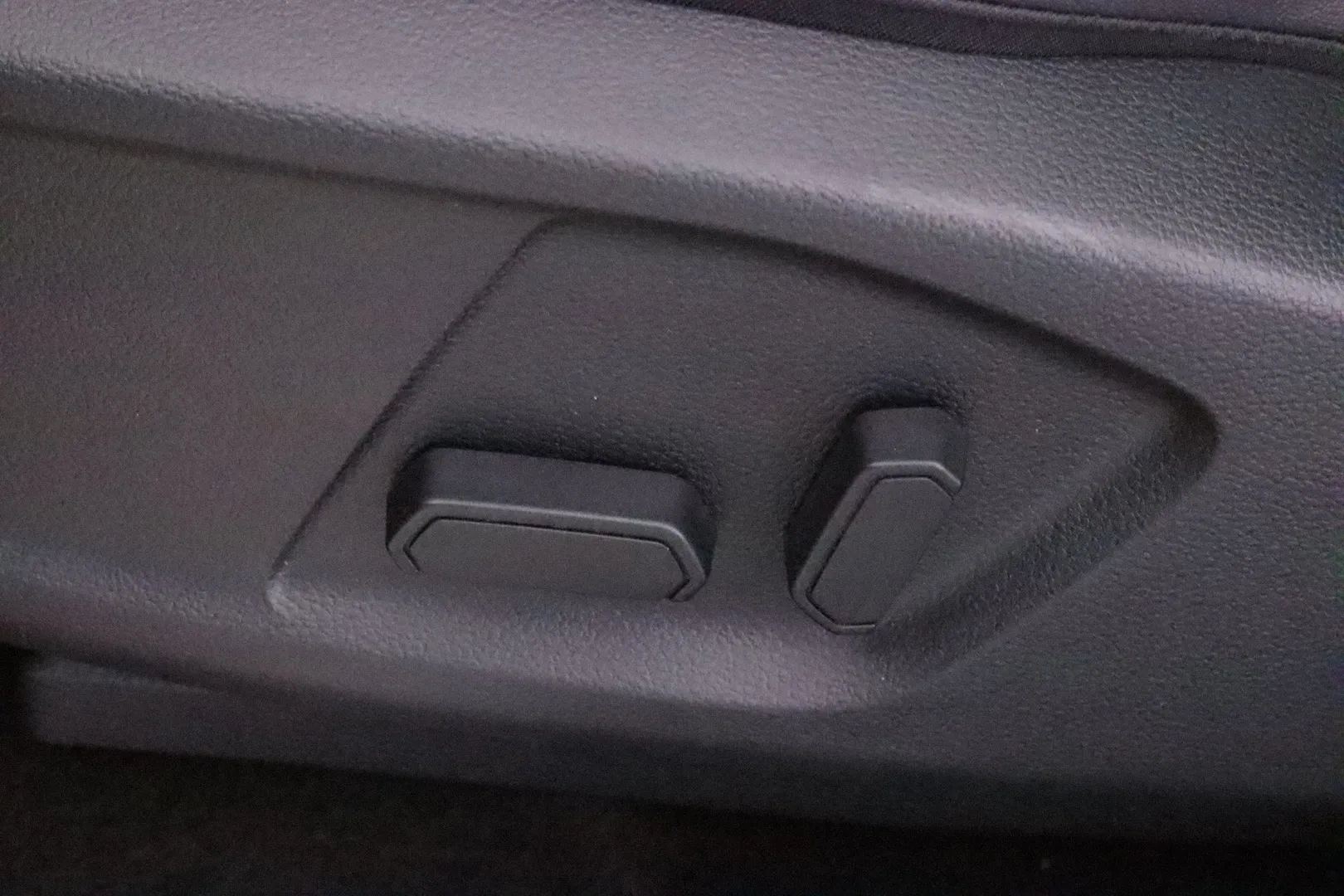 FORD Ranger KUV-817 carousel image