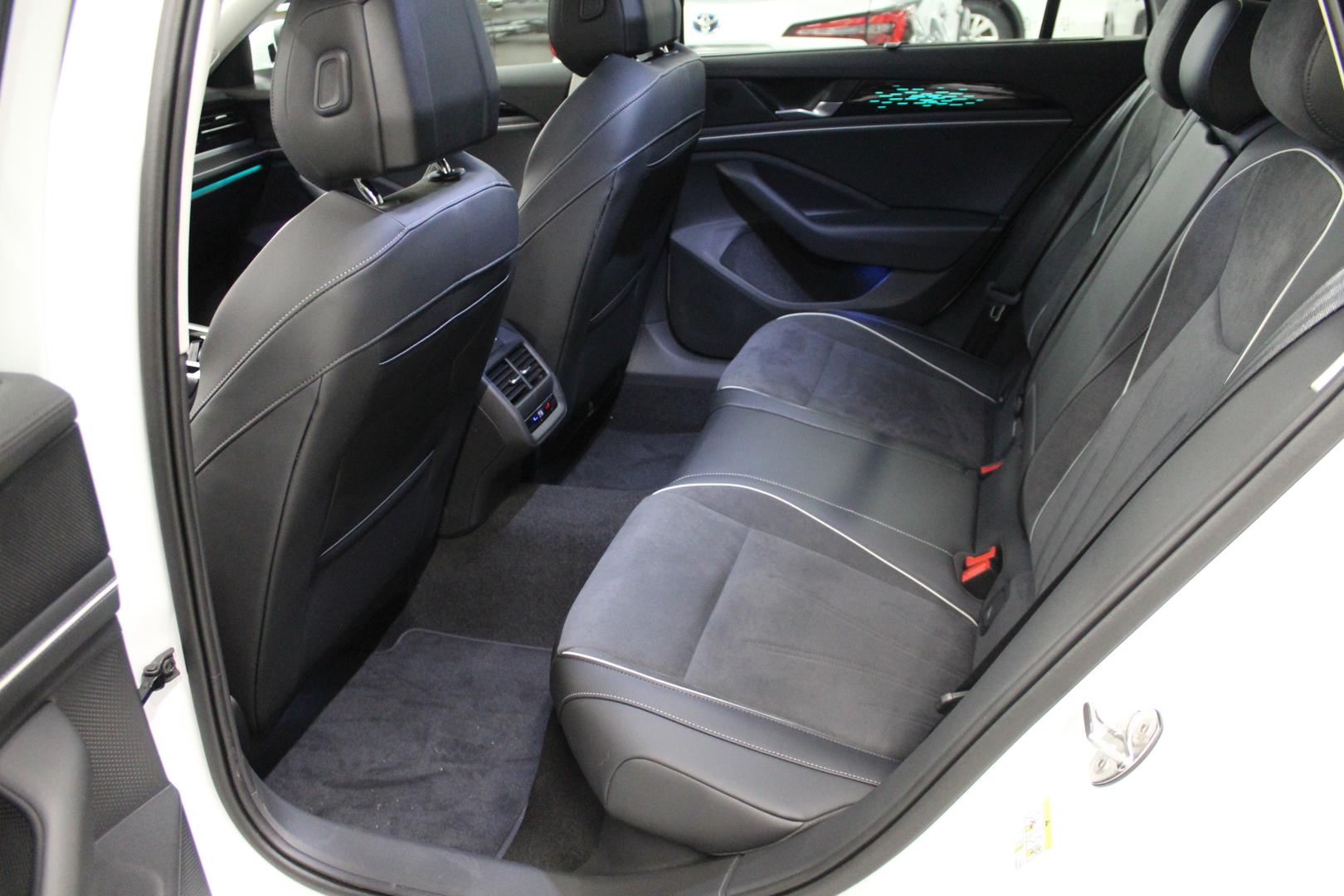 Volkswagen Passat 2025, kuva 7/10