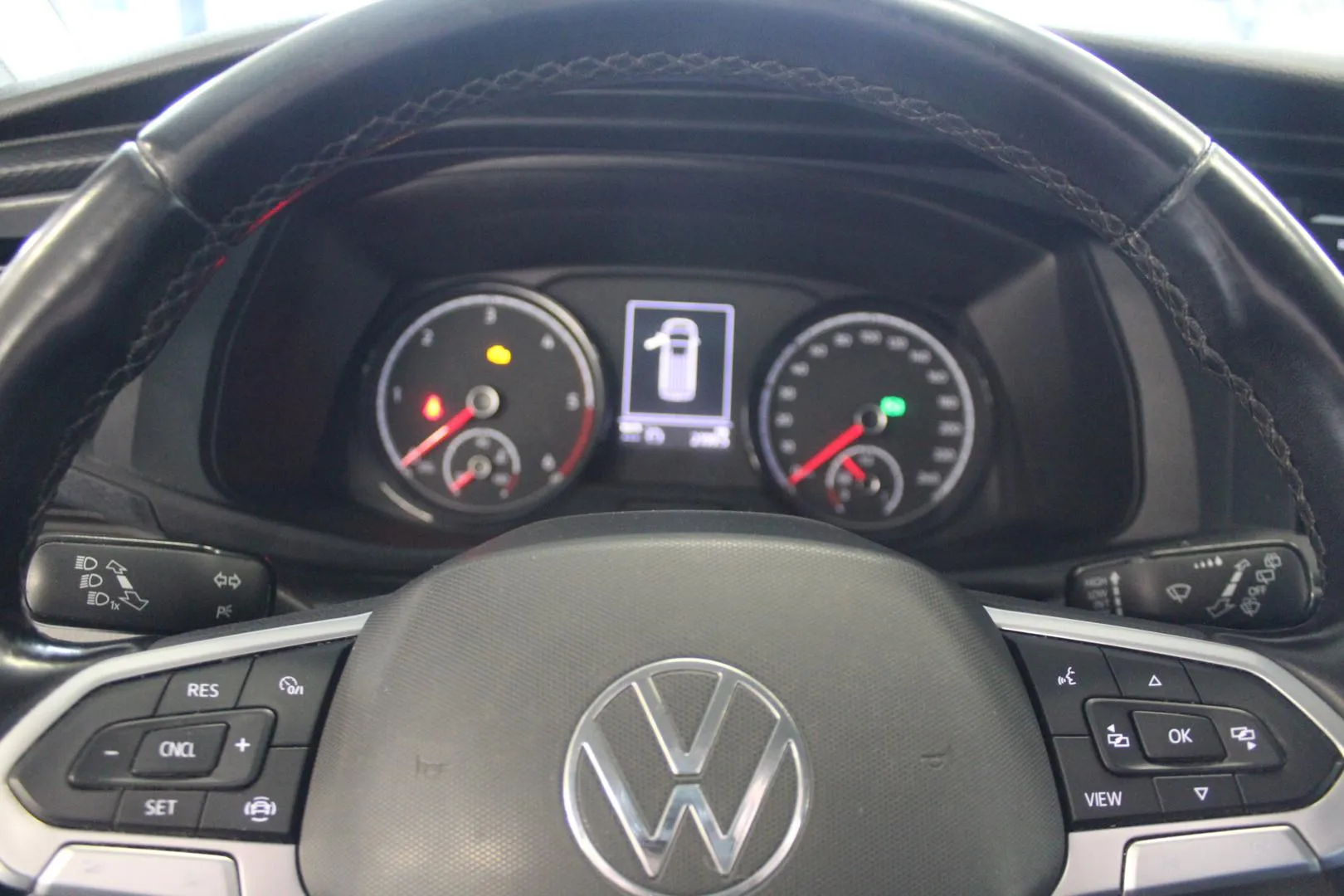 VOLKSWAGEN Transporter LRH-529 carousel image