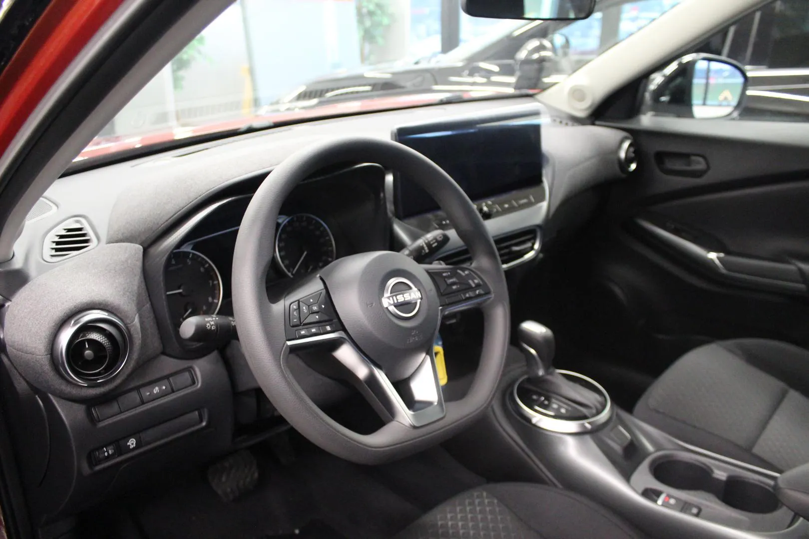 Nissan Juke ISU-480 carousel image