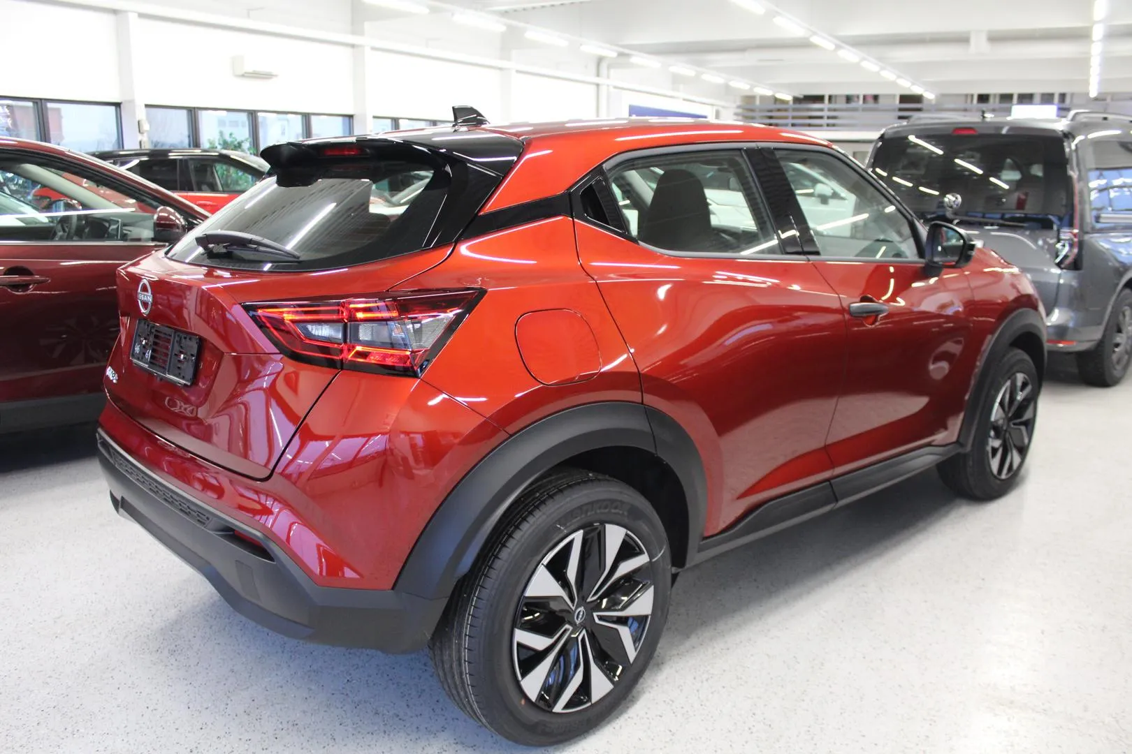 Nissan Juke ISU-480 carousel image