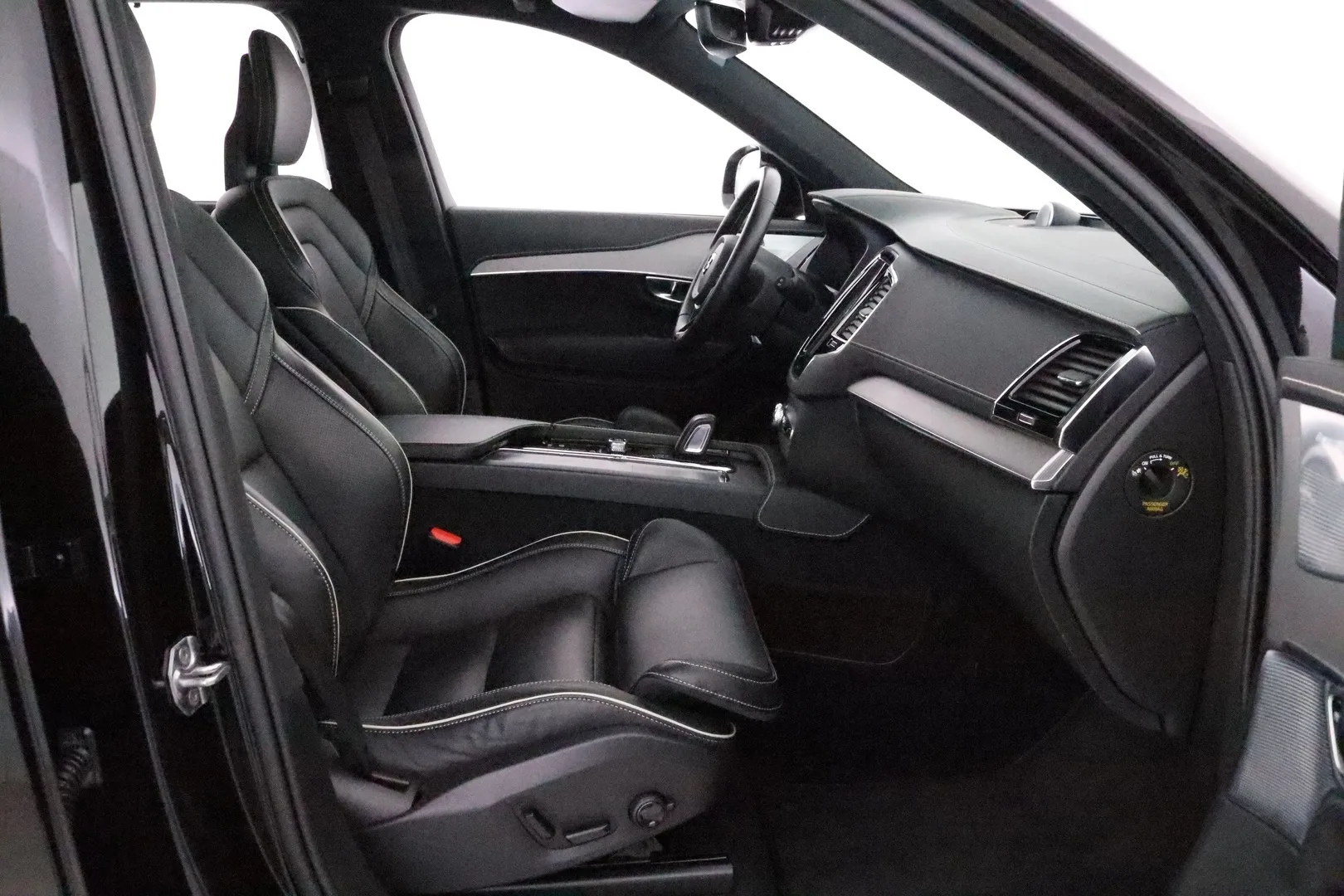 Volvo XC90 SPA-576 carousel image