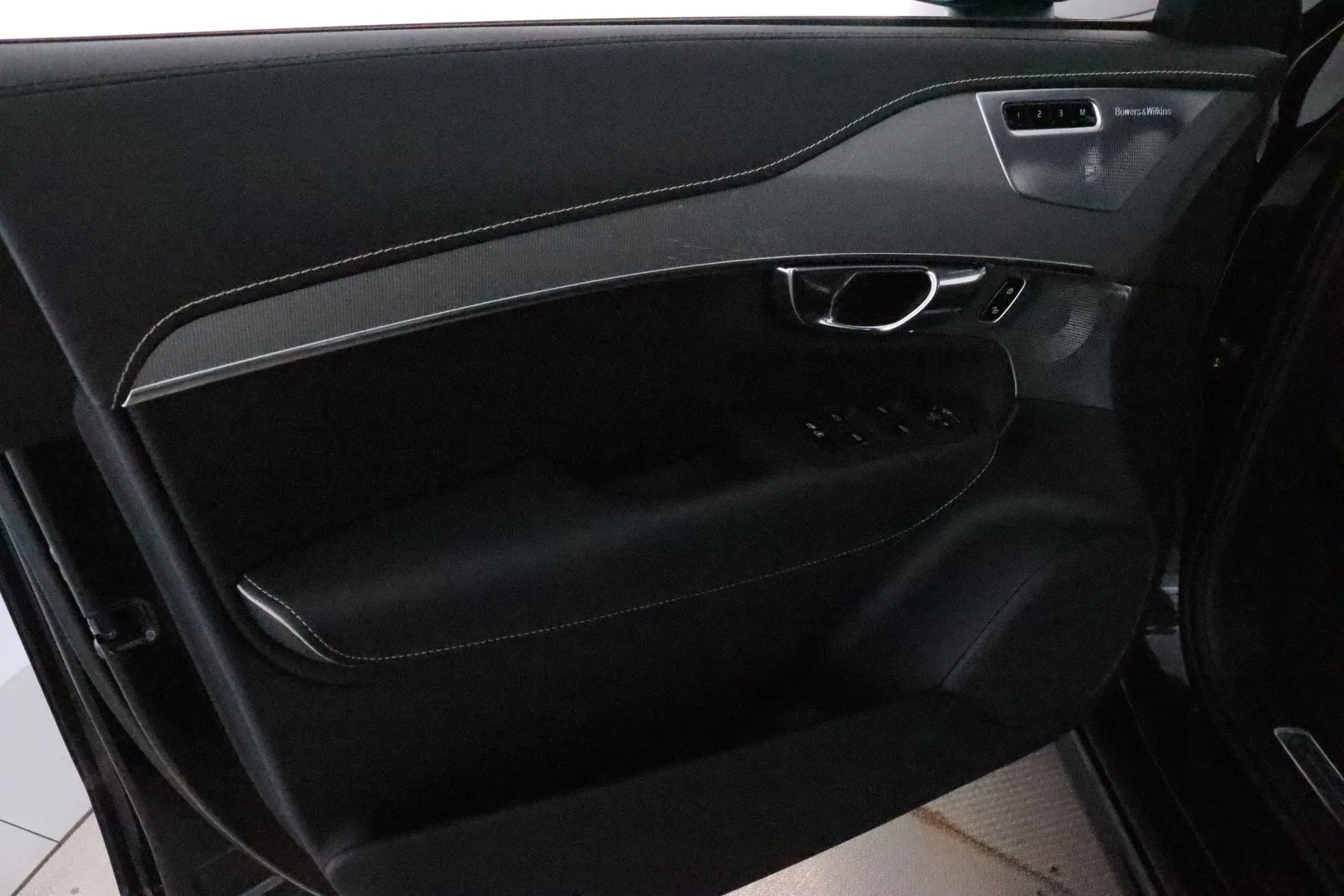 Volvo XC90 SPA-576 carousel image