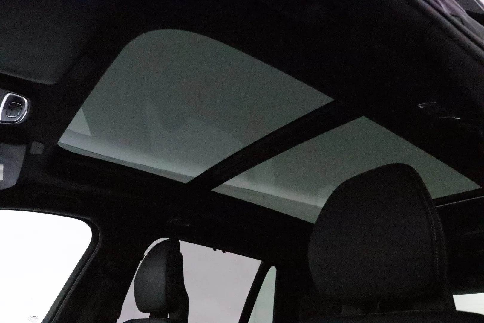 Volvo XC90 SPA-576 carousel image