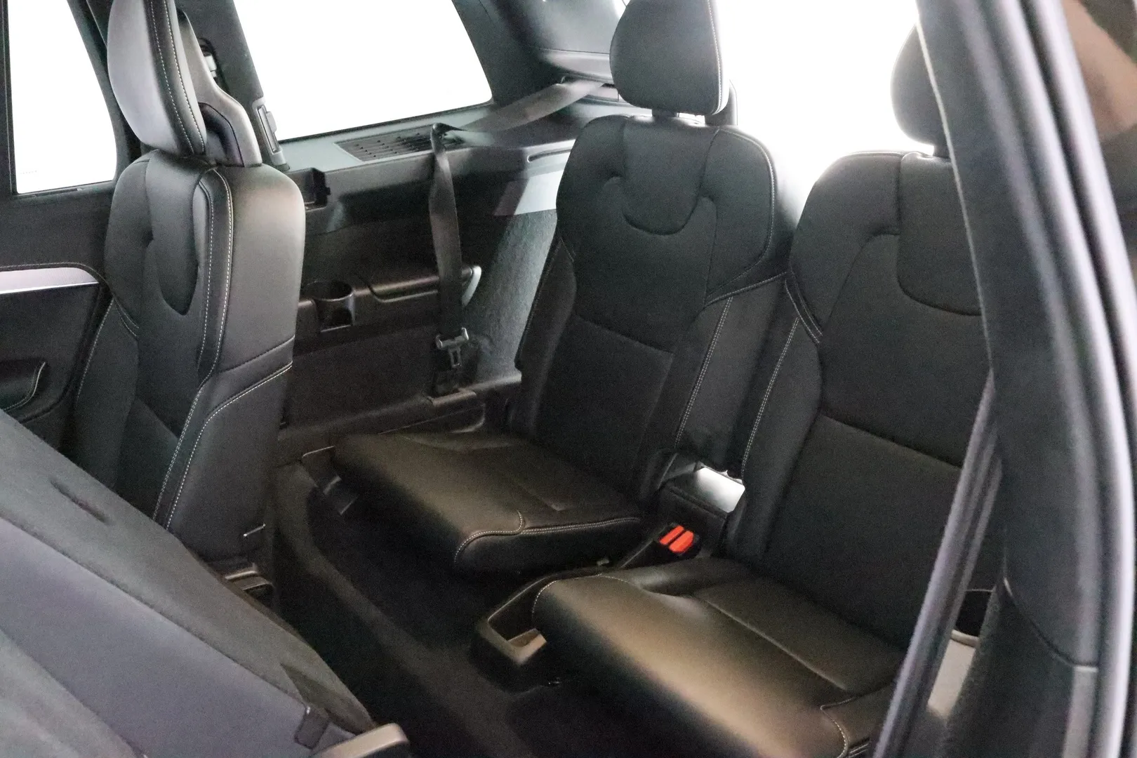 Volvo XC90 SPA-576 carousel image