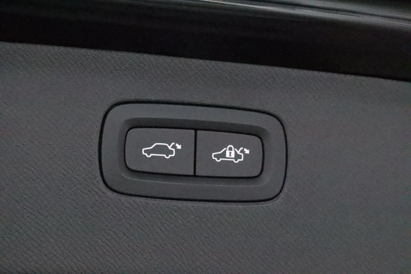 Volvo XC90 SPA-576 carousel image