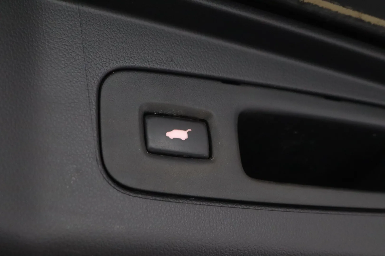 Honda CR-V YLA-890 carousel image