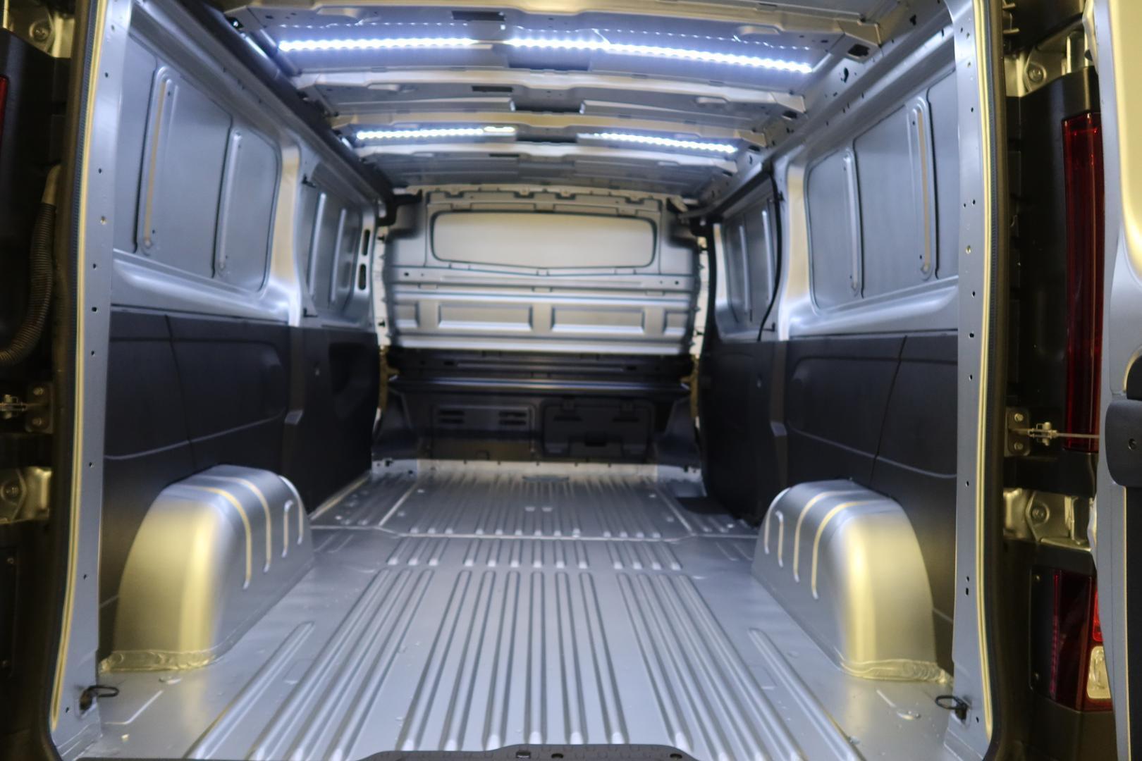 Nissan Primastar 2025, photo 5/12